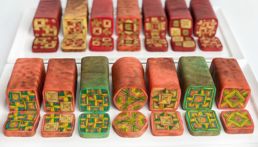 kek lapis Sarawak